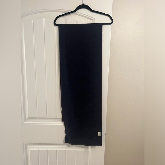 Gucci Scarf - Picture 1 of 8